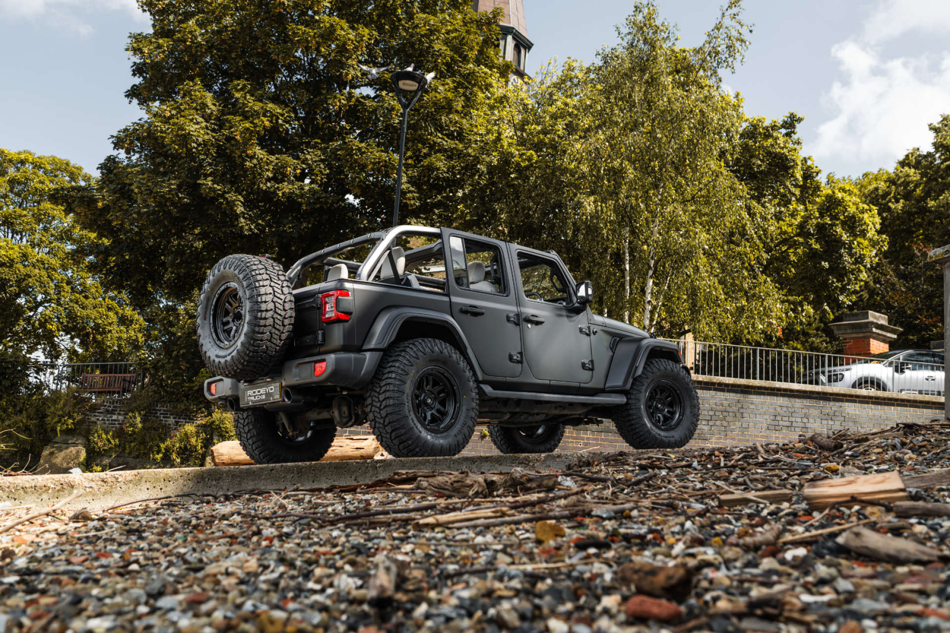 Jeep Wrangler — photo 14