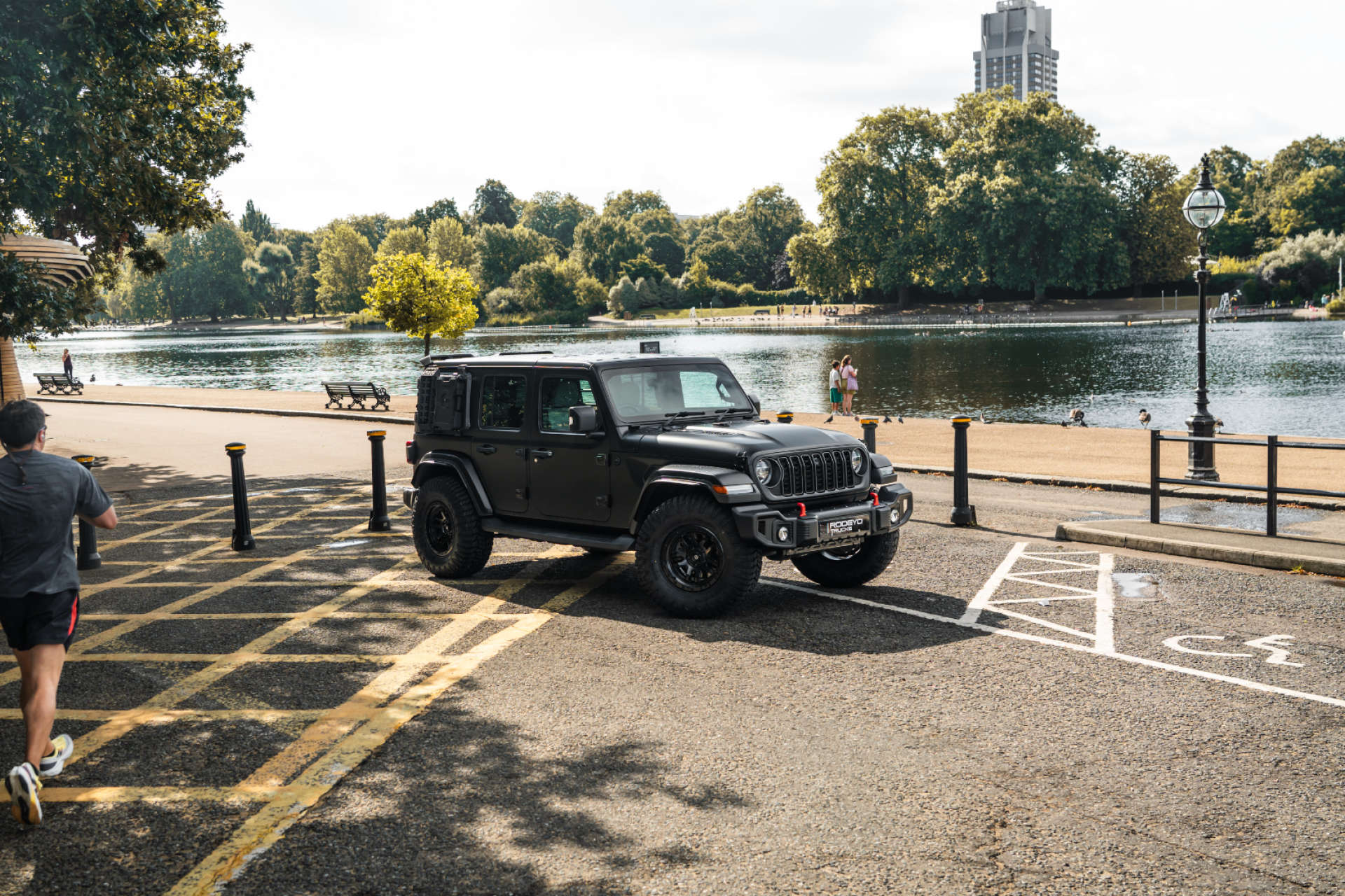 Jeep Wrangler — photo 17