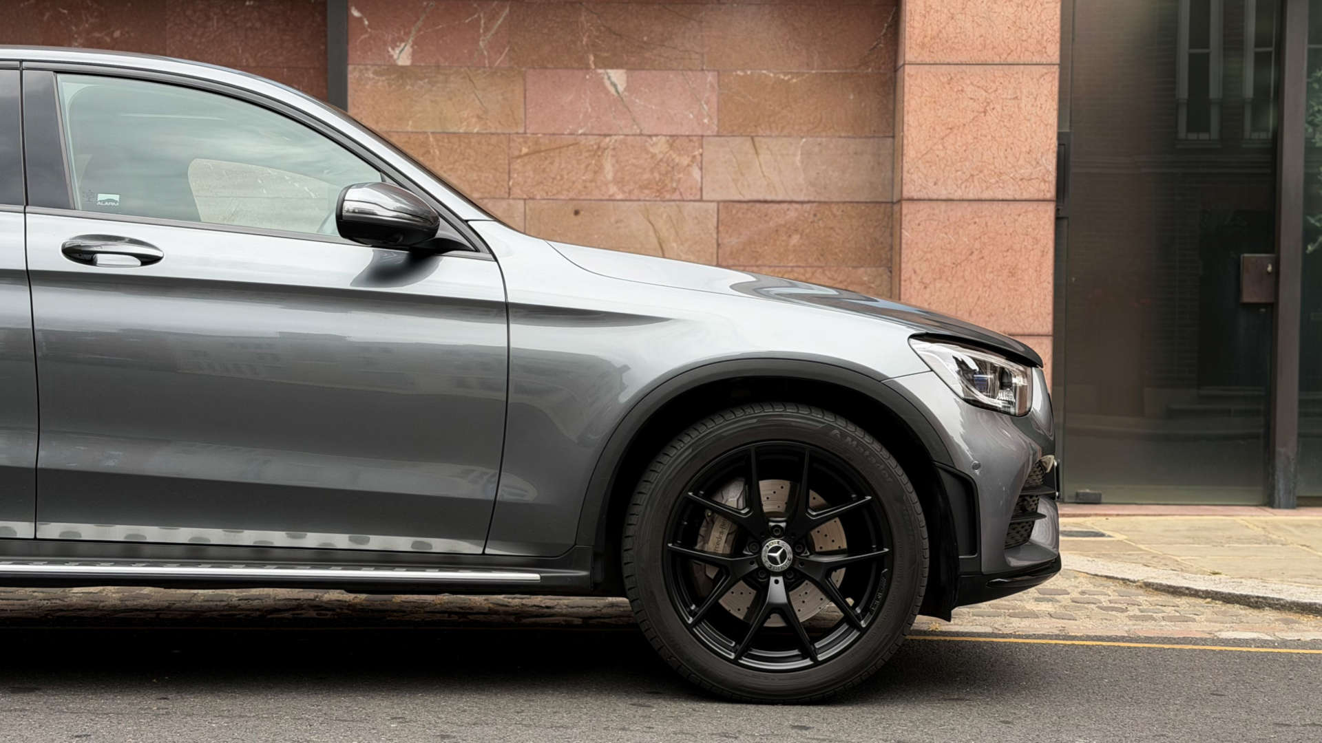 Mercedes-Benz GLC — photo 12