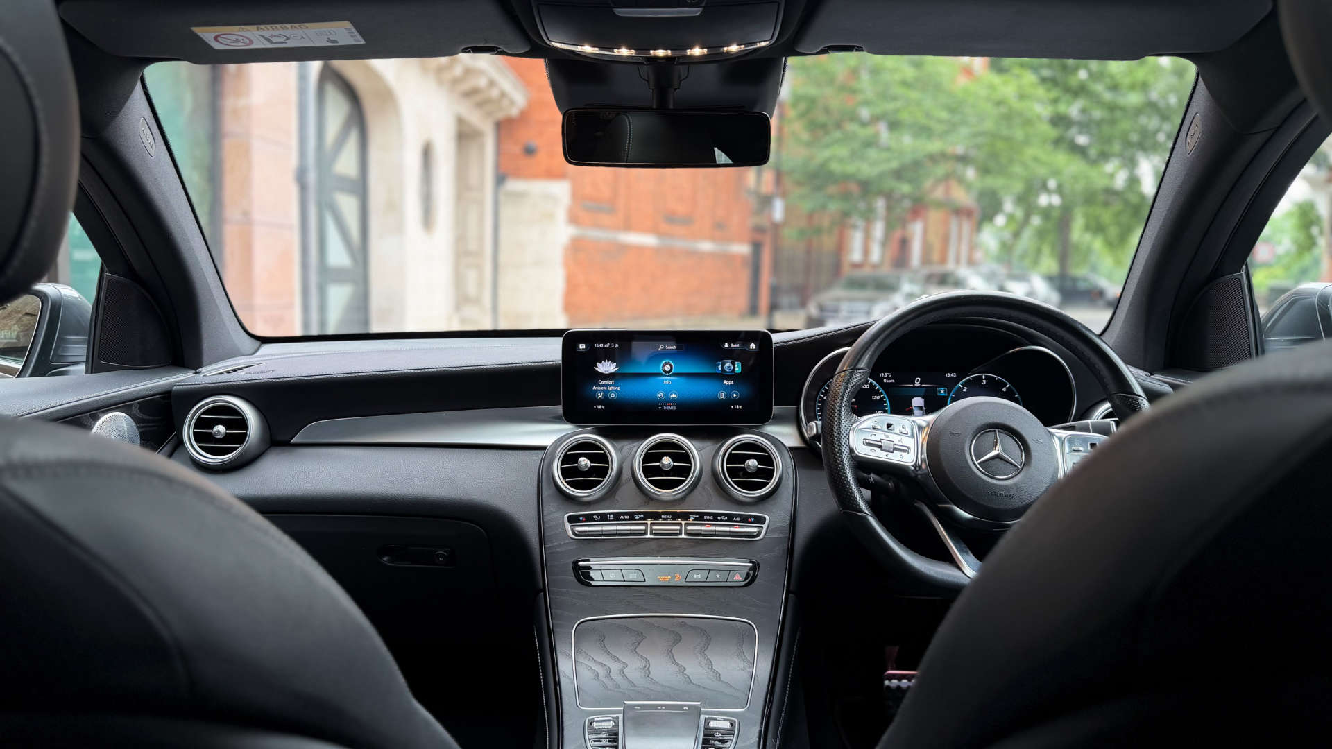 Mercedes-Benz GLC — photo 24