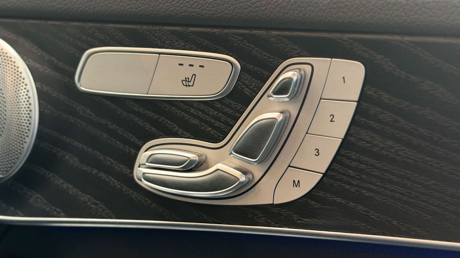 Mercedes-Benz GLC — photo 38