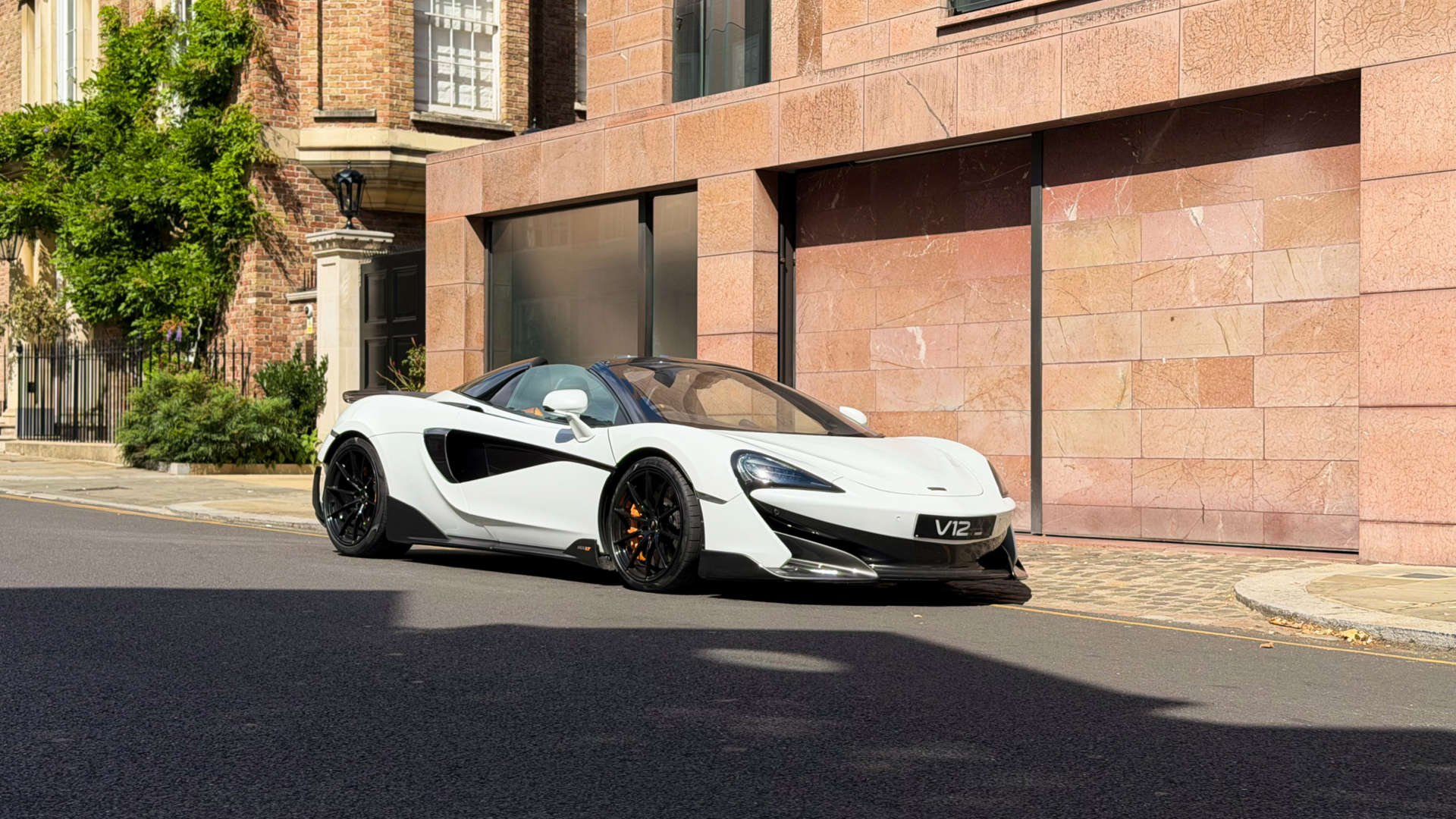 McLaren 600LT — photo 14