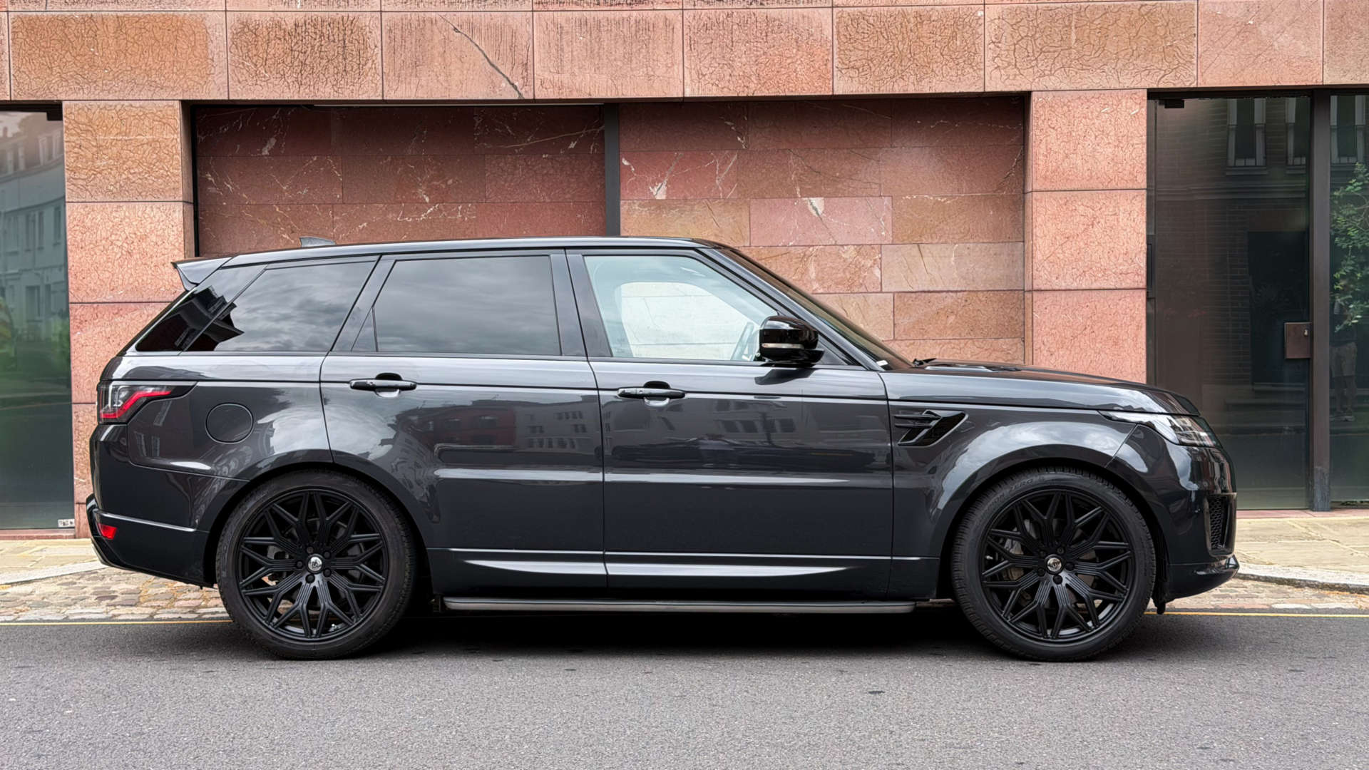 Land Rover Range Rover Sport — photo 4