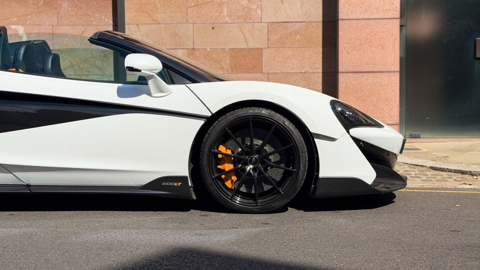 McLaren 600LT — photo 10