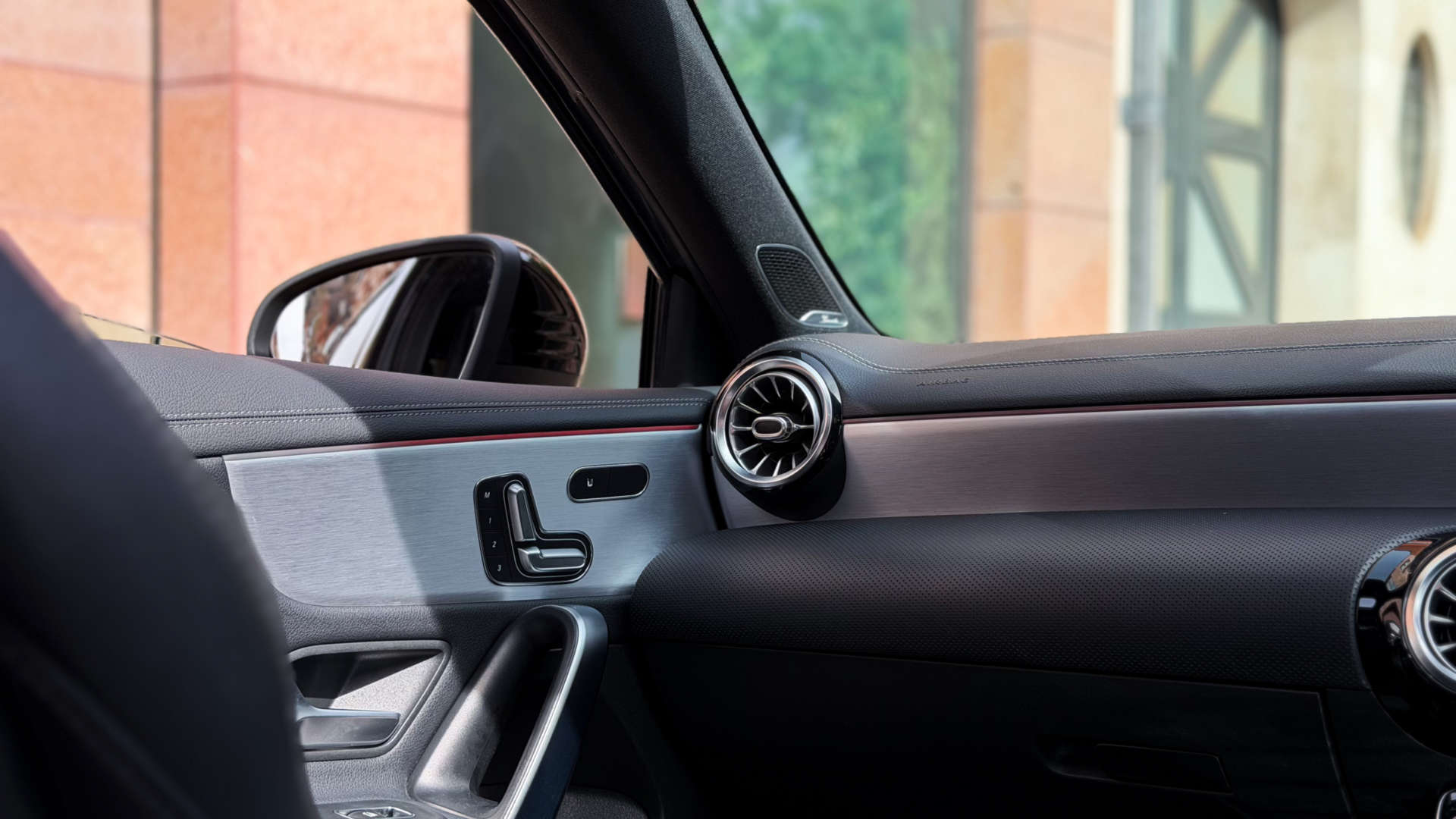 Mercedes-Benz A-CLASS — photo 36