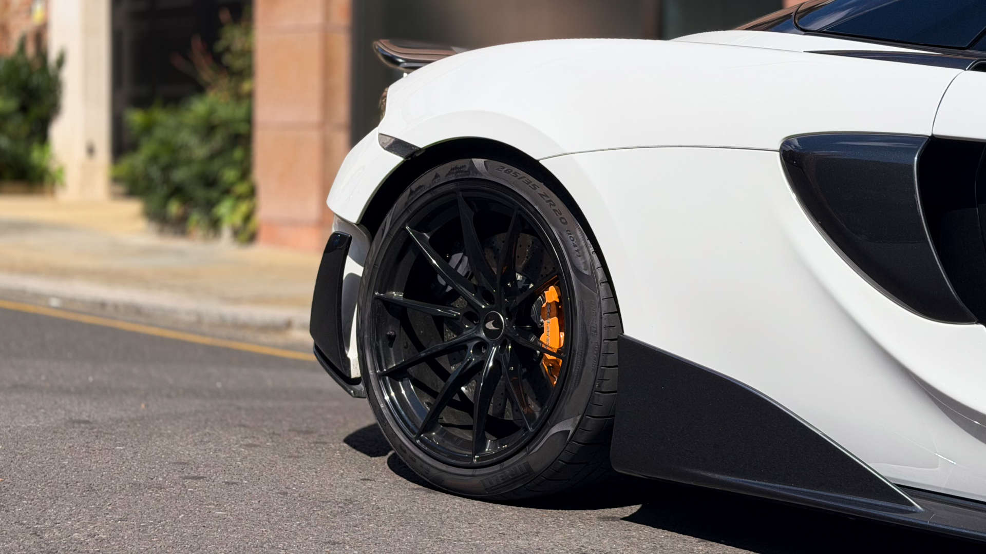 McLaren 600LT — photo 7