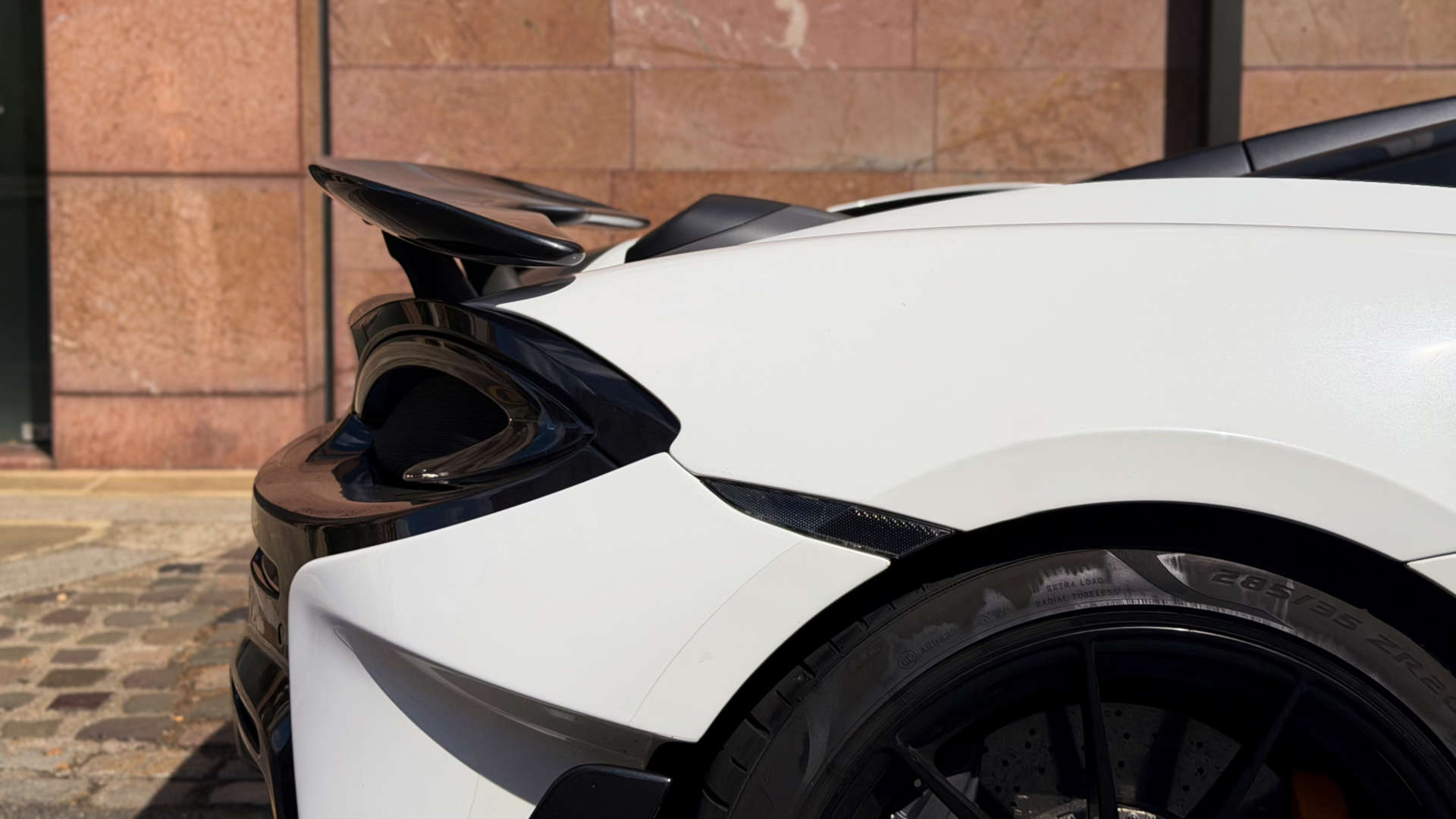 McLaren 600LT — photo 37