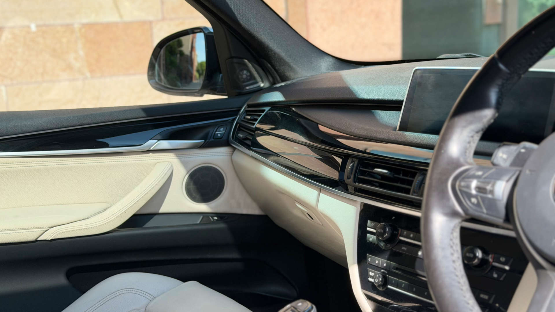 BMW X5 — photo 16