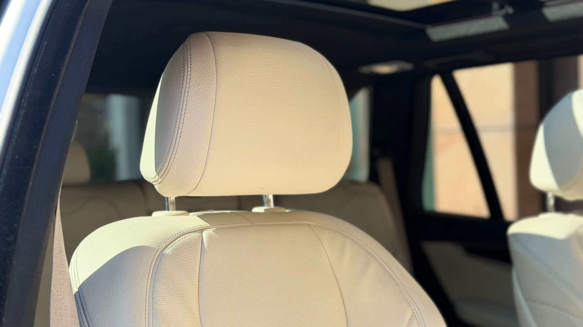 BMW X5 — photo 21