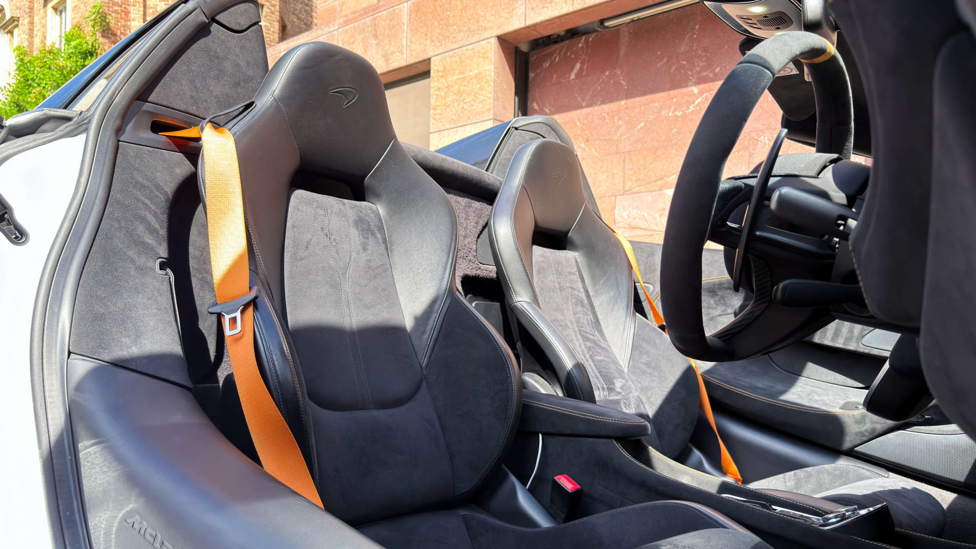 McLaren 600LT — photo 2