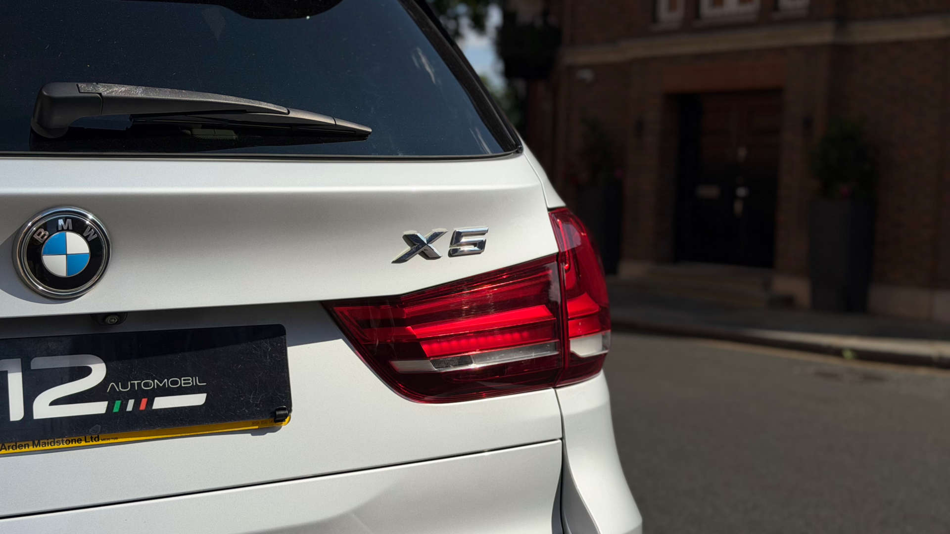 BMW X5 — photo 6