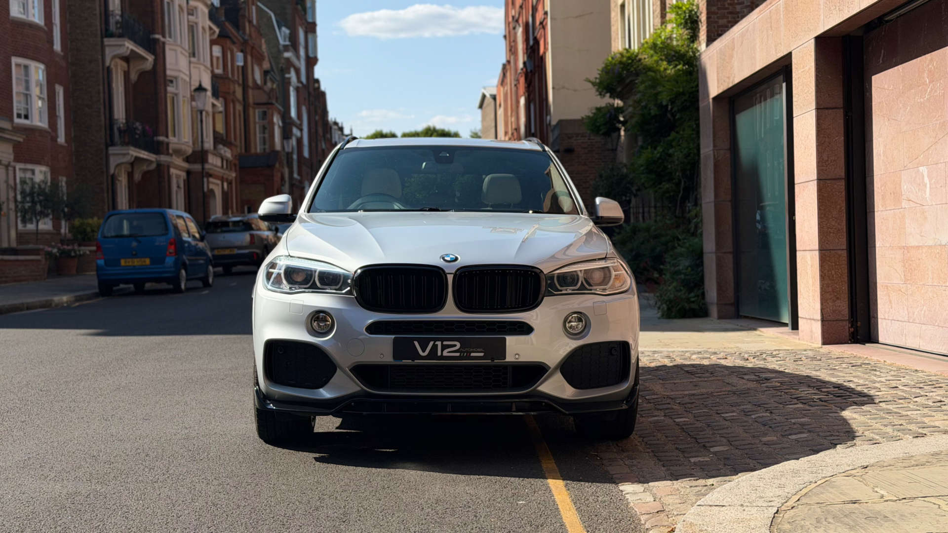 BMW X5 — photo 4