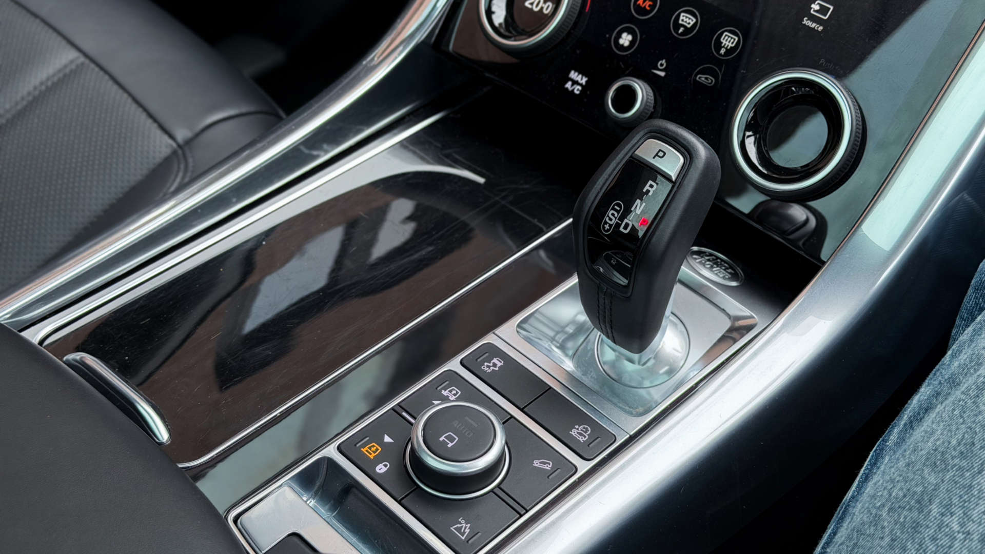 Land Rover Range Rover Sport — photo 33
