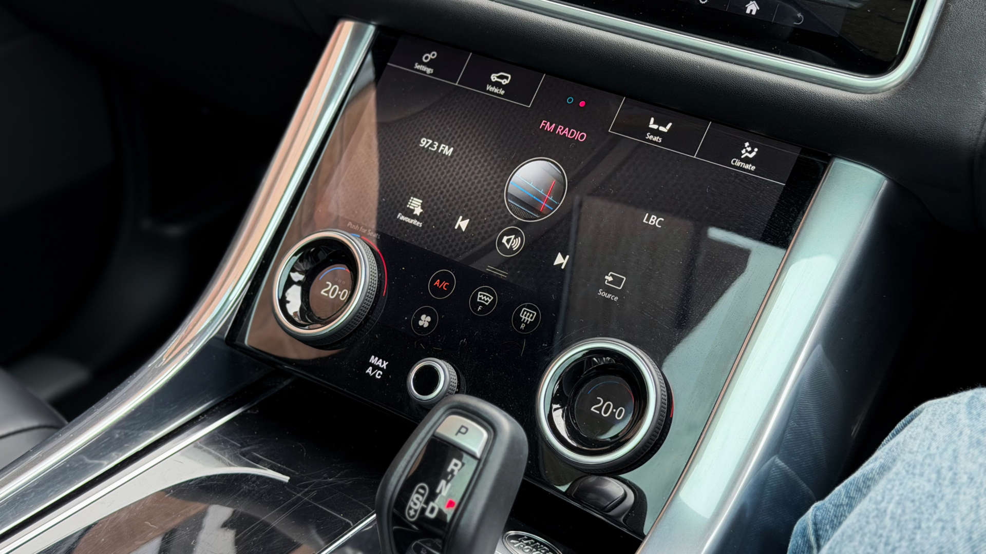 Land Rover Range Rover Sport — photo 34