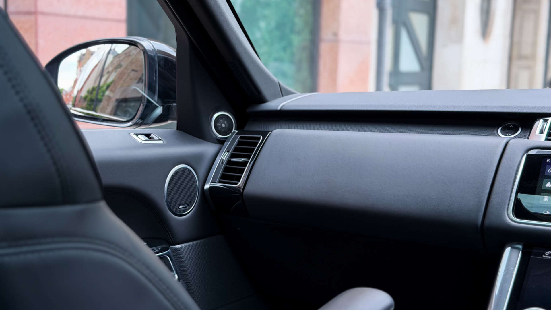Land Rover Range Rover Sport — photo 41
