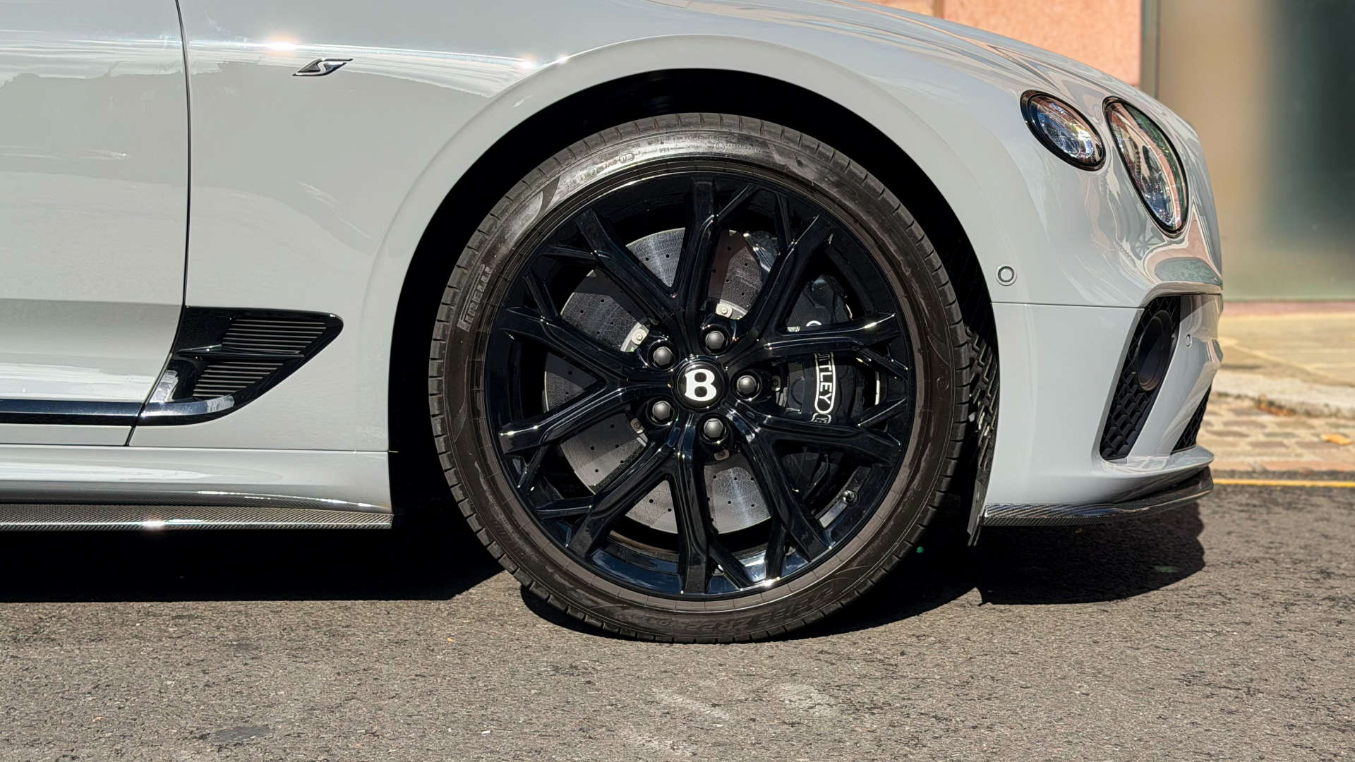 BENTLEY CONTINENTAL — photo 8