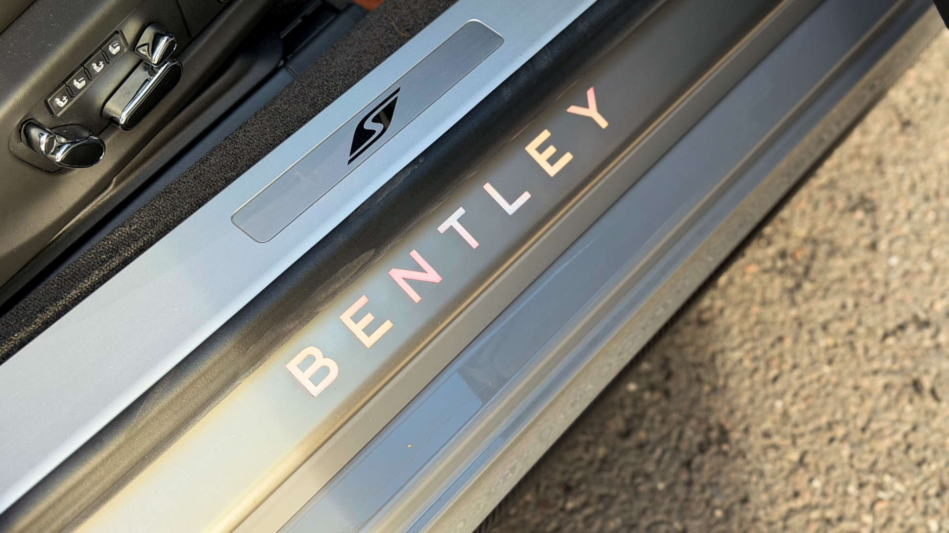 BENTLEY CONTINENTAL — photo 25