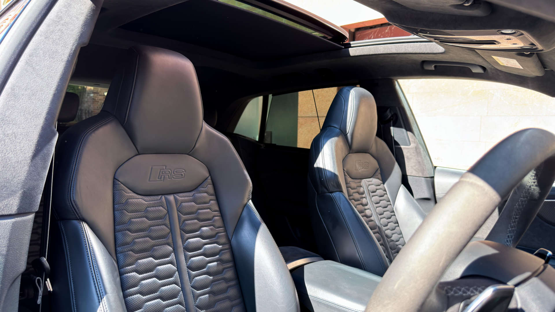 Audi Q8 — photo 2