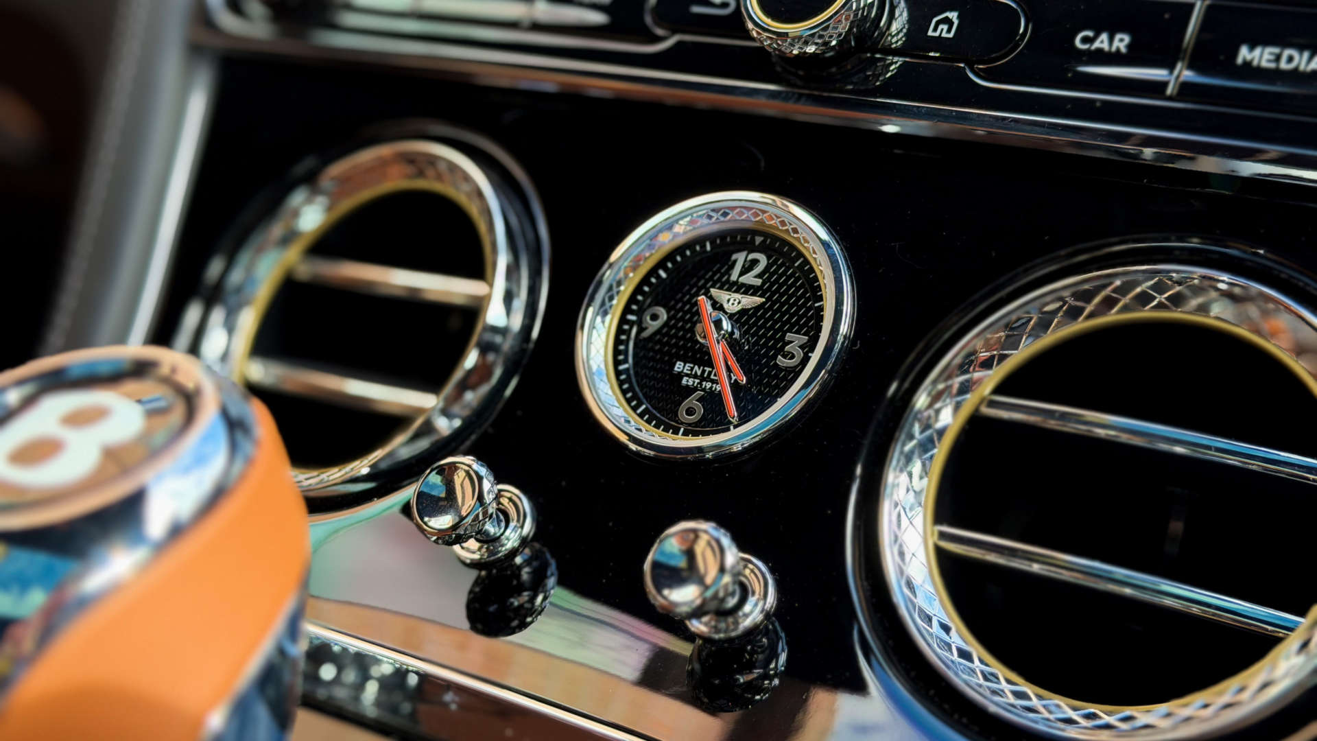 BENTLEY CONTINENTAL — photo 34