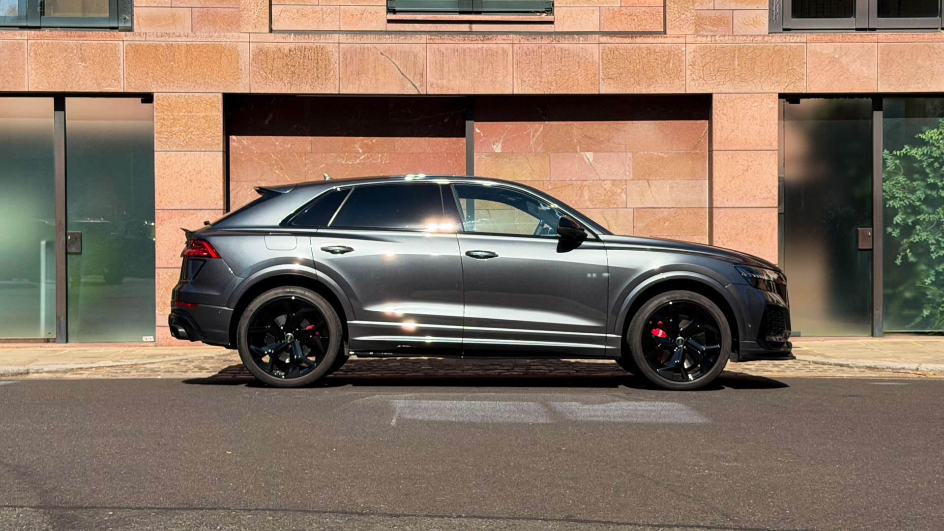 Audi Q8 — photo 8