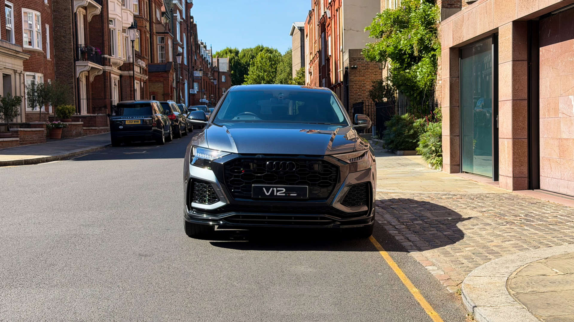 Audi Q8 — photo 13