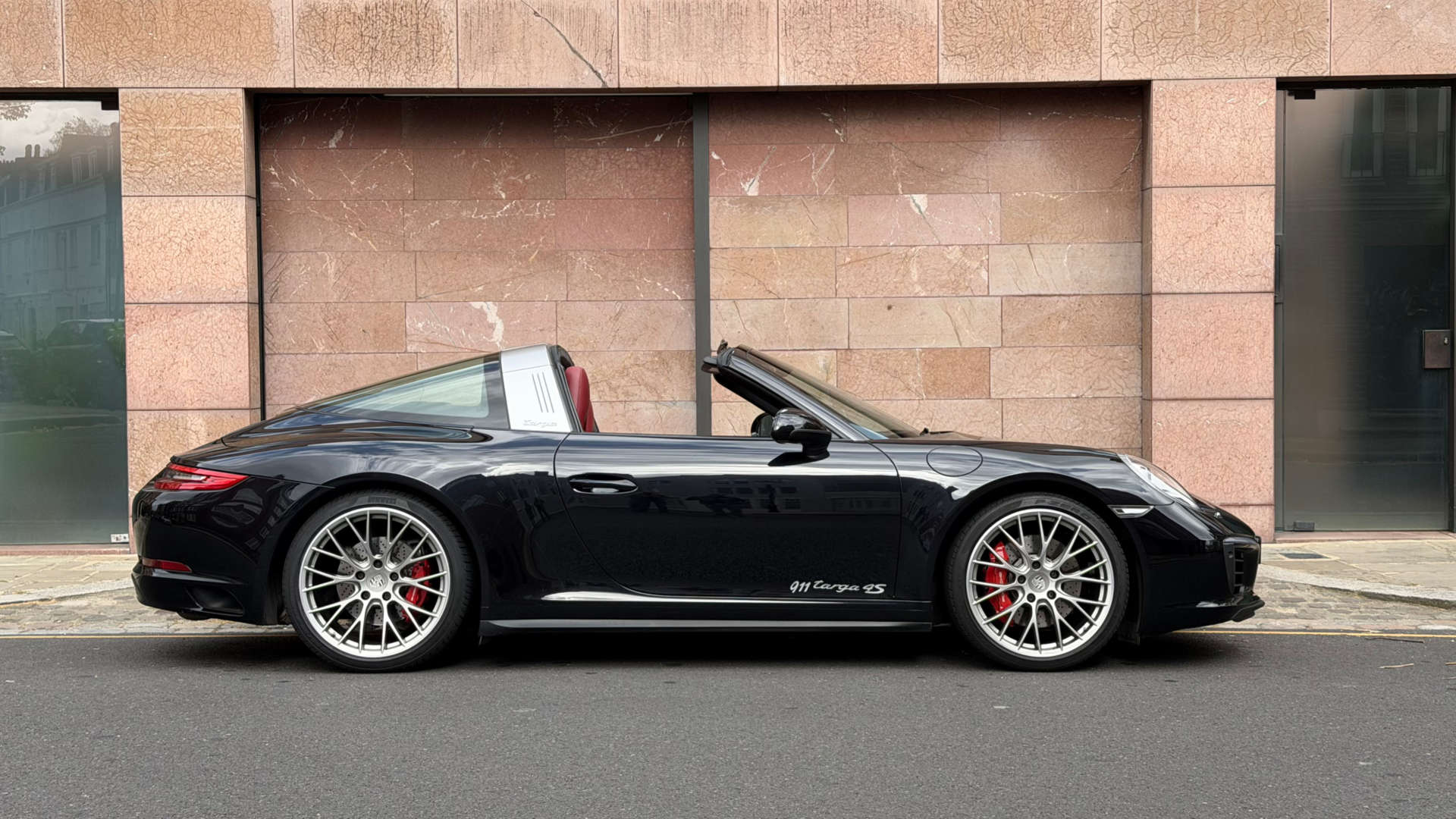 PORSCHE 911 — photo 6