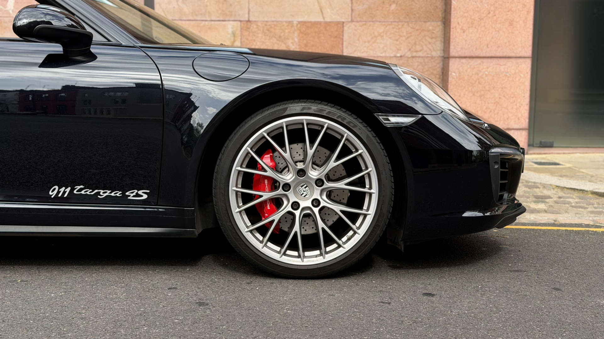 PORSCHE 911 — photo 9