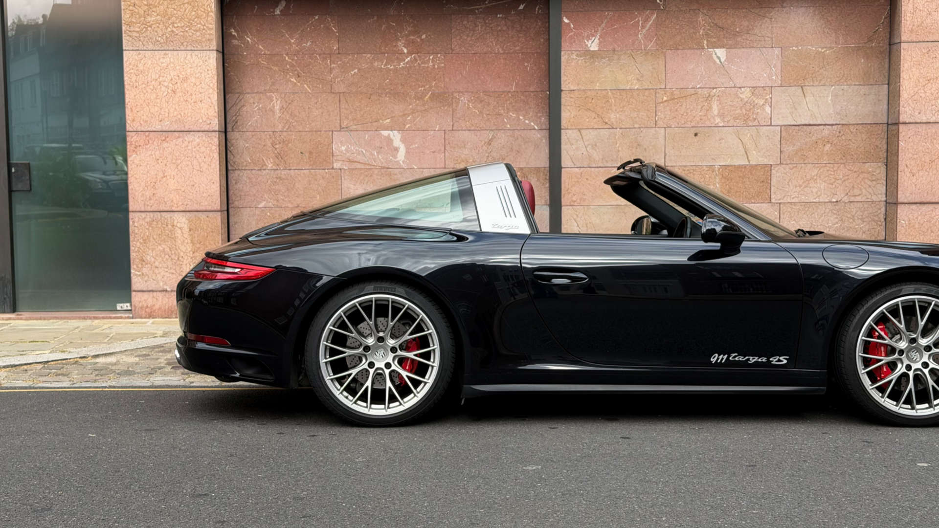 PORSCHE 911 — photo 7