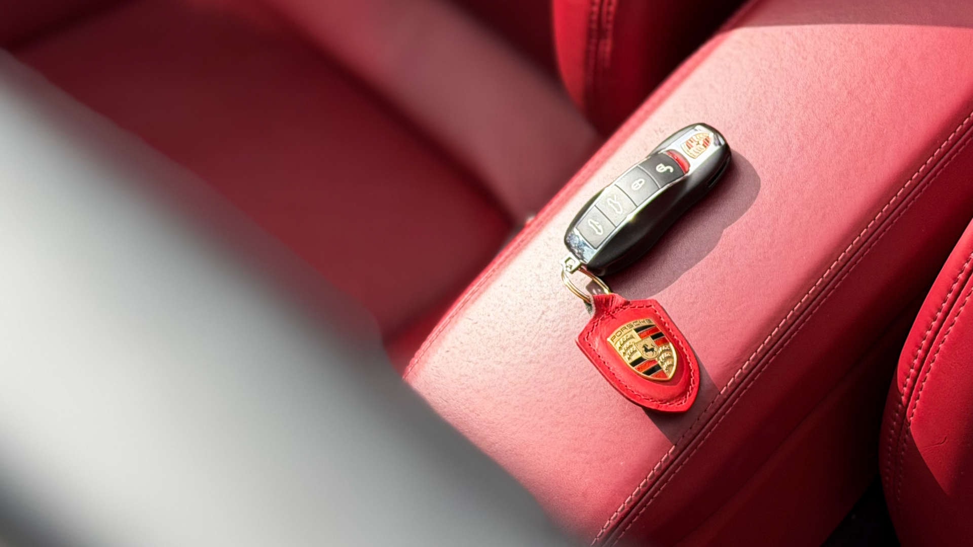 PORSCHE 911 — photo 47