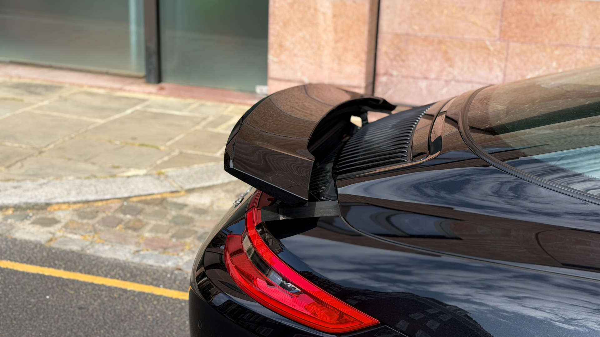 PORSCHE 911 — photo 29