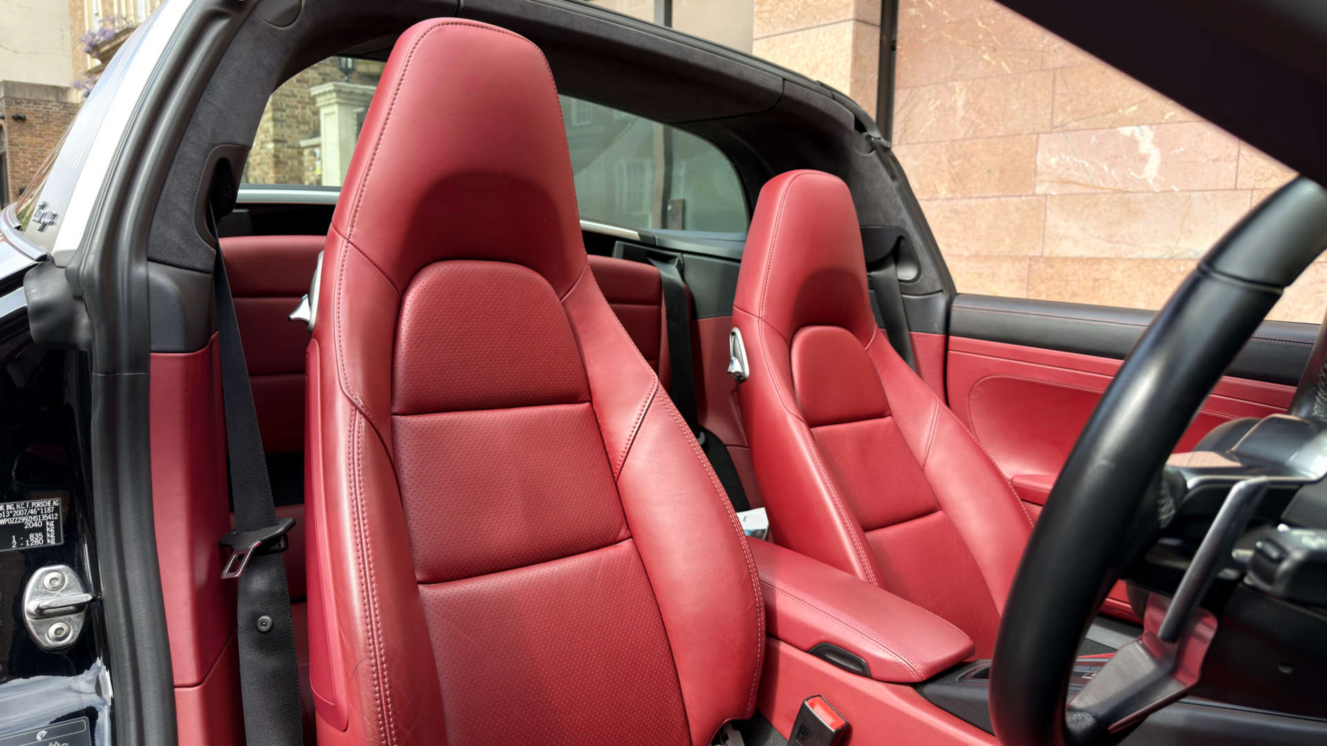 PORSCHE 911 — photo 2