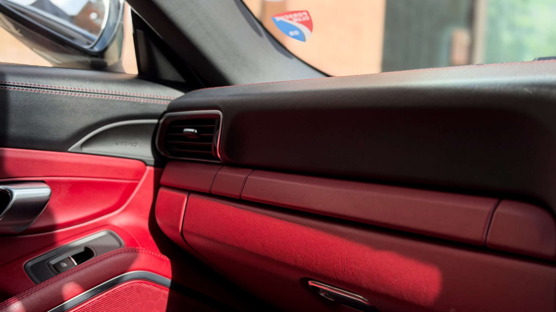 PORSCHE 911 — photo 56