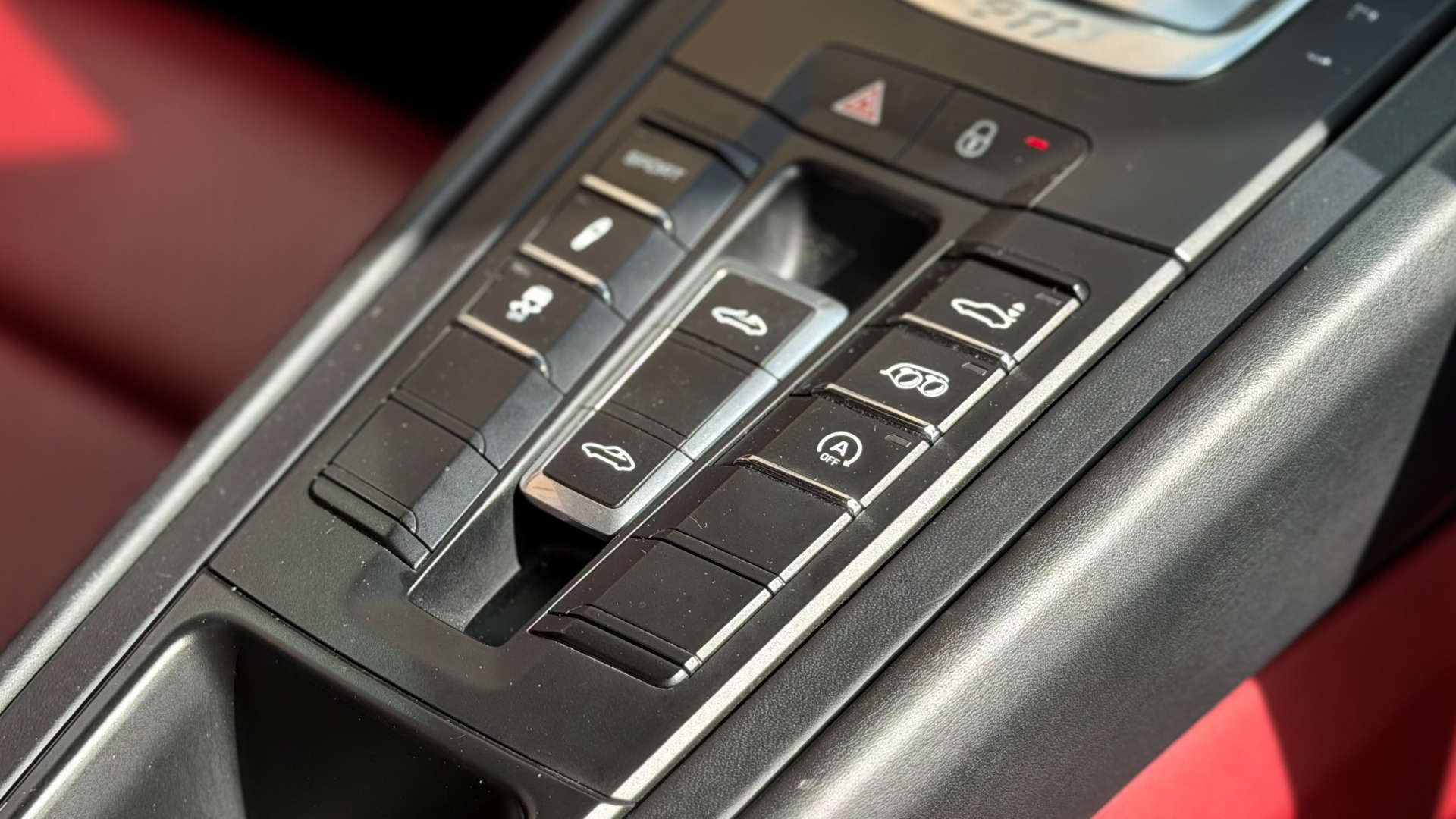 PORSCHE 911 — photo 37