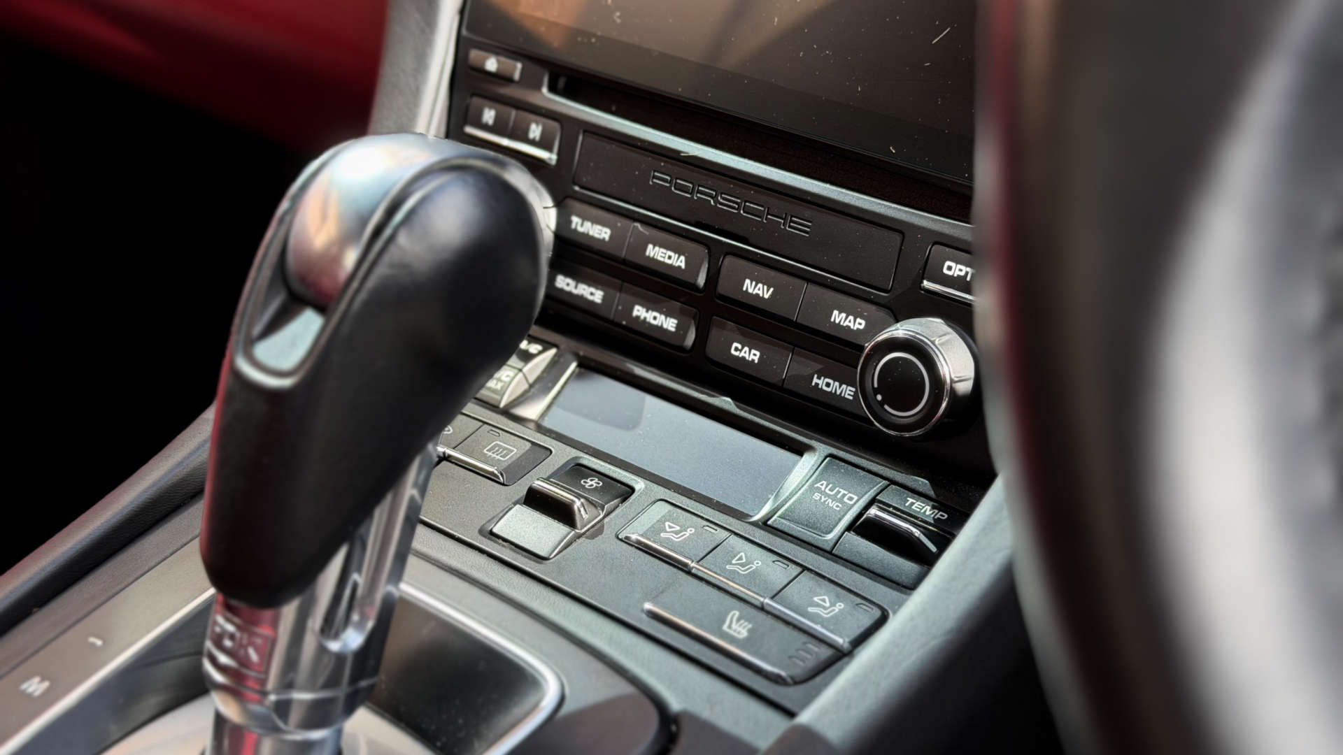 PORSCHE 911 — photo 35
