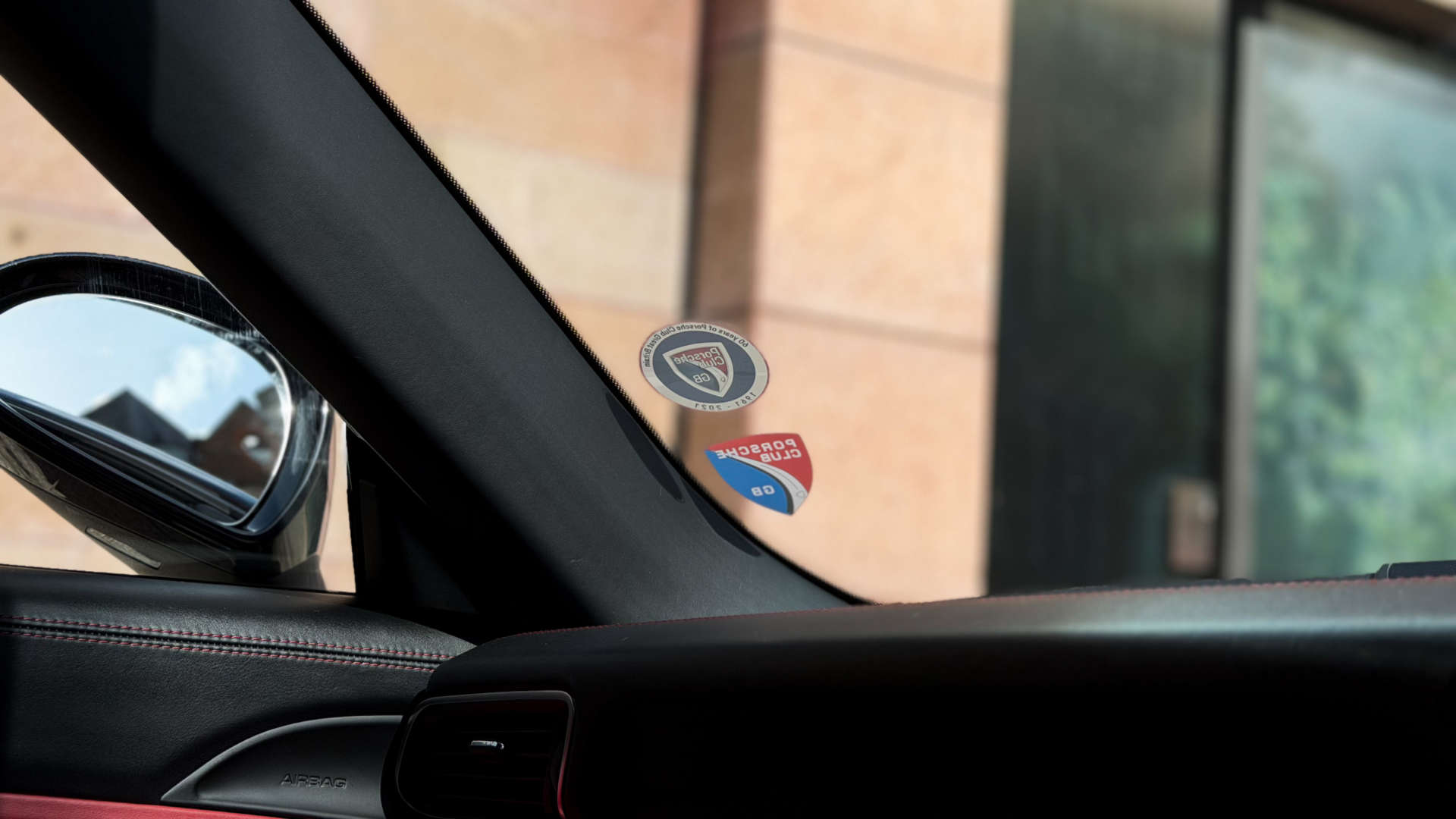 PORSCHE 911 — photo 52
