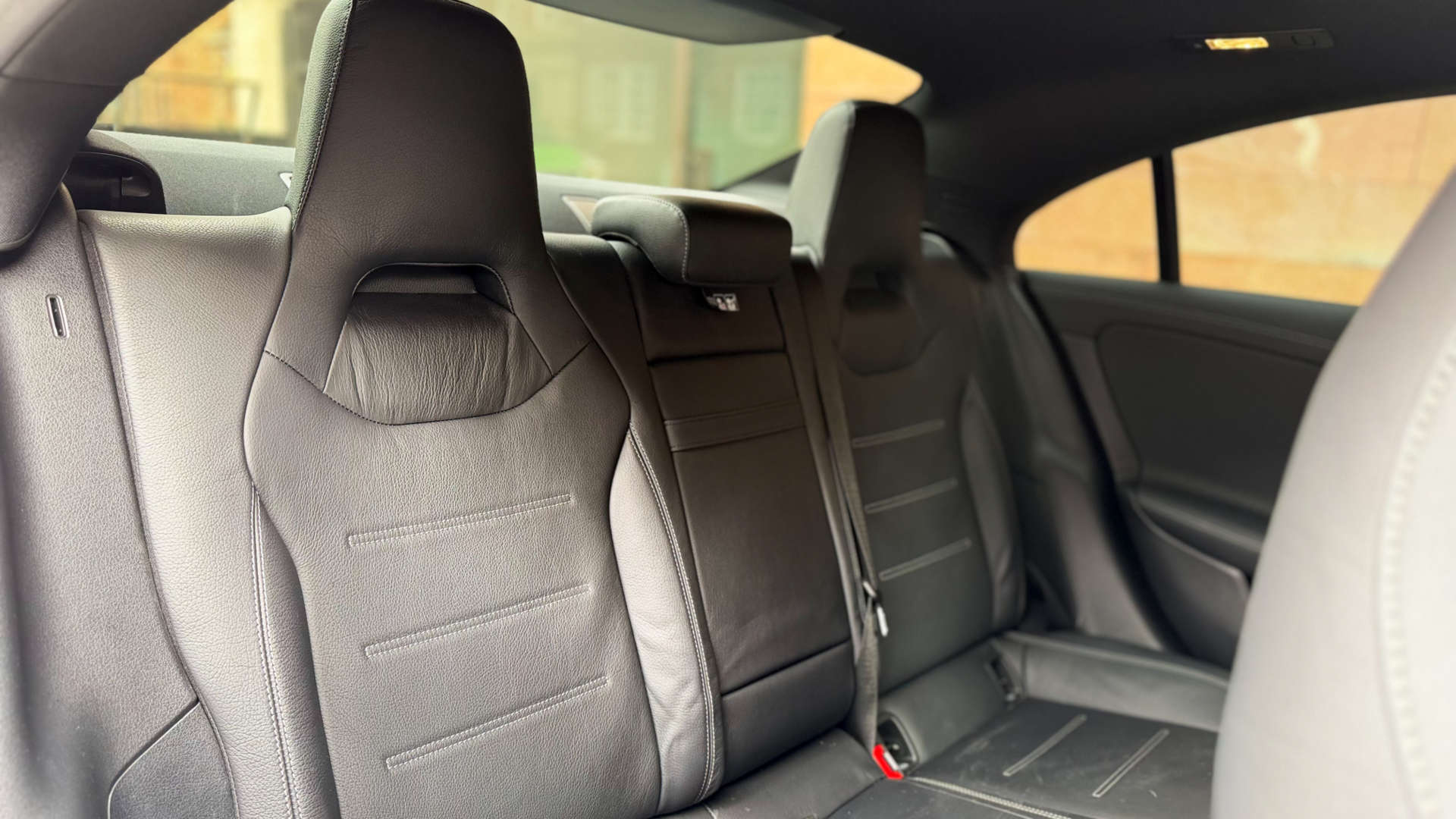 Mercedes-Benz CLA — photo 25