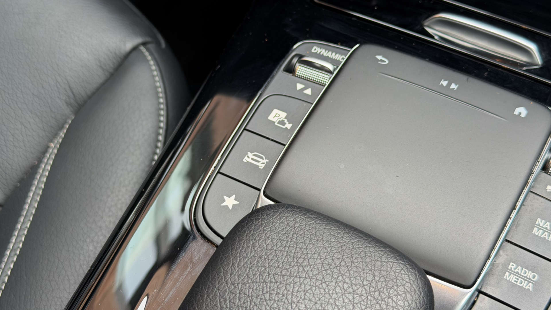 Mercedes-Benz CLA — photo 48