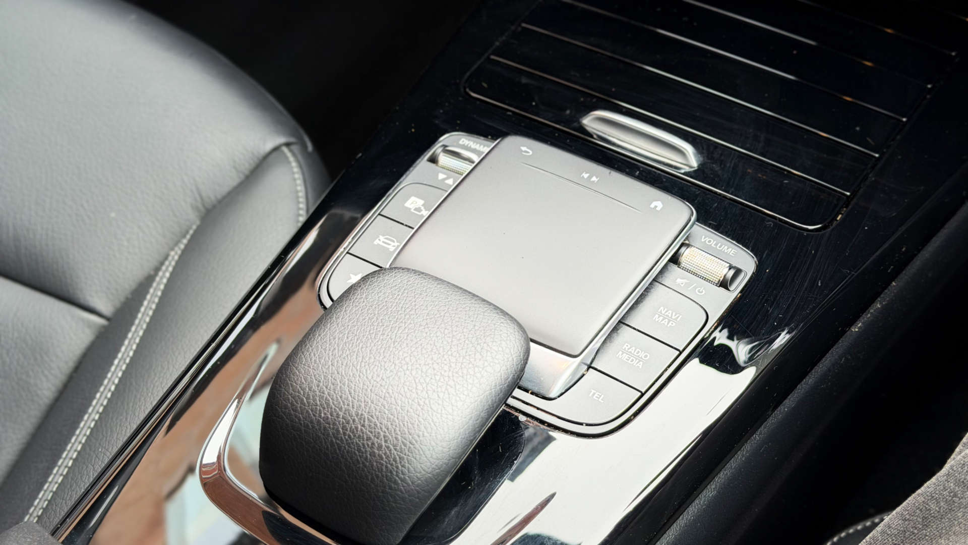 Mercedes-Benz CLA — photo 47