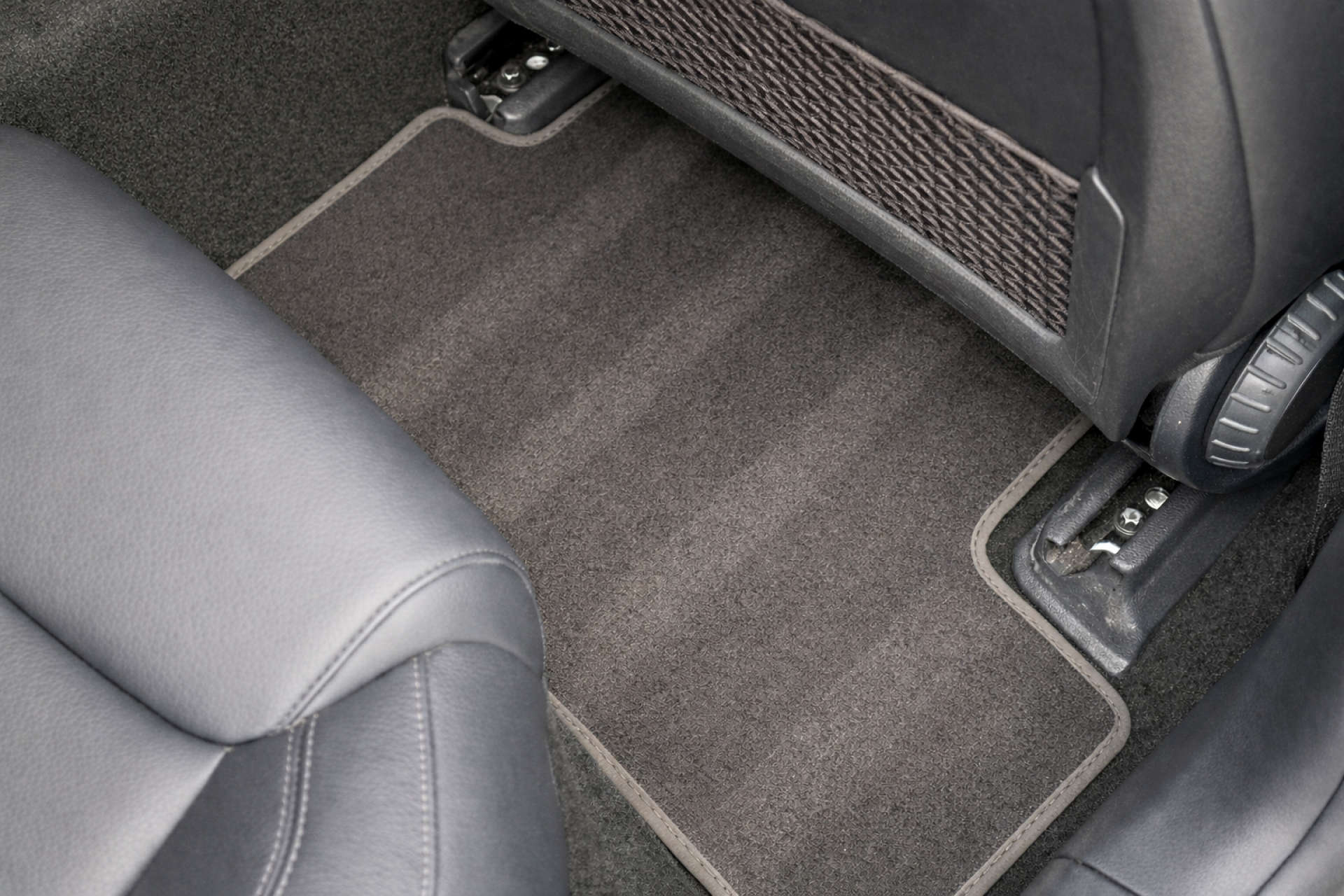 Mercedes-Benz CLA — photo 49