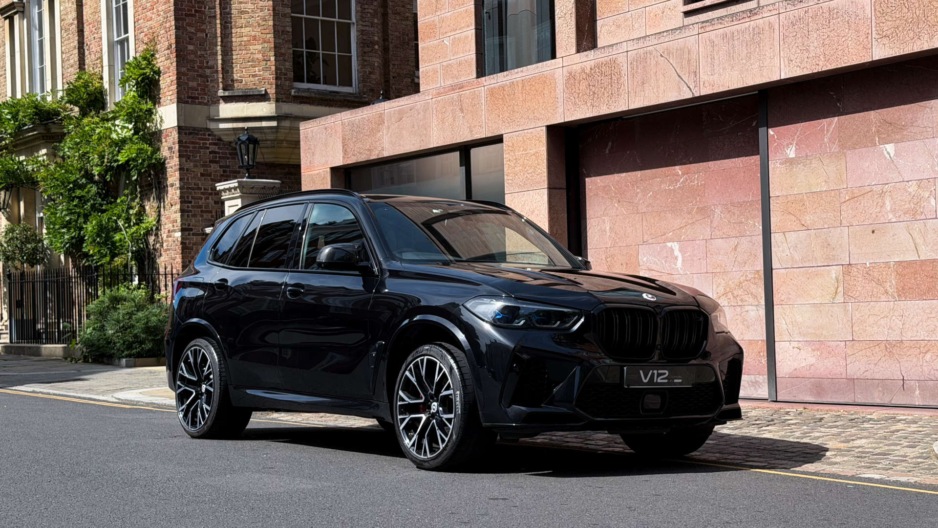 BMW X5 — photo 12