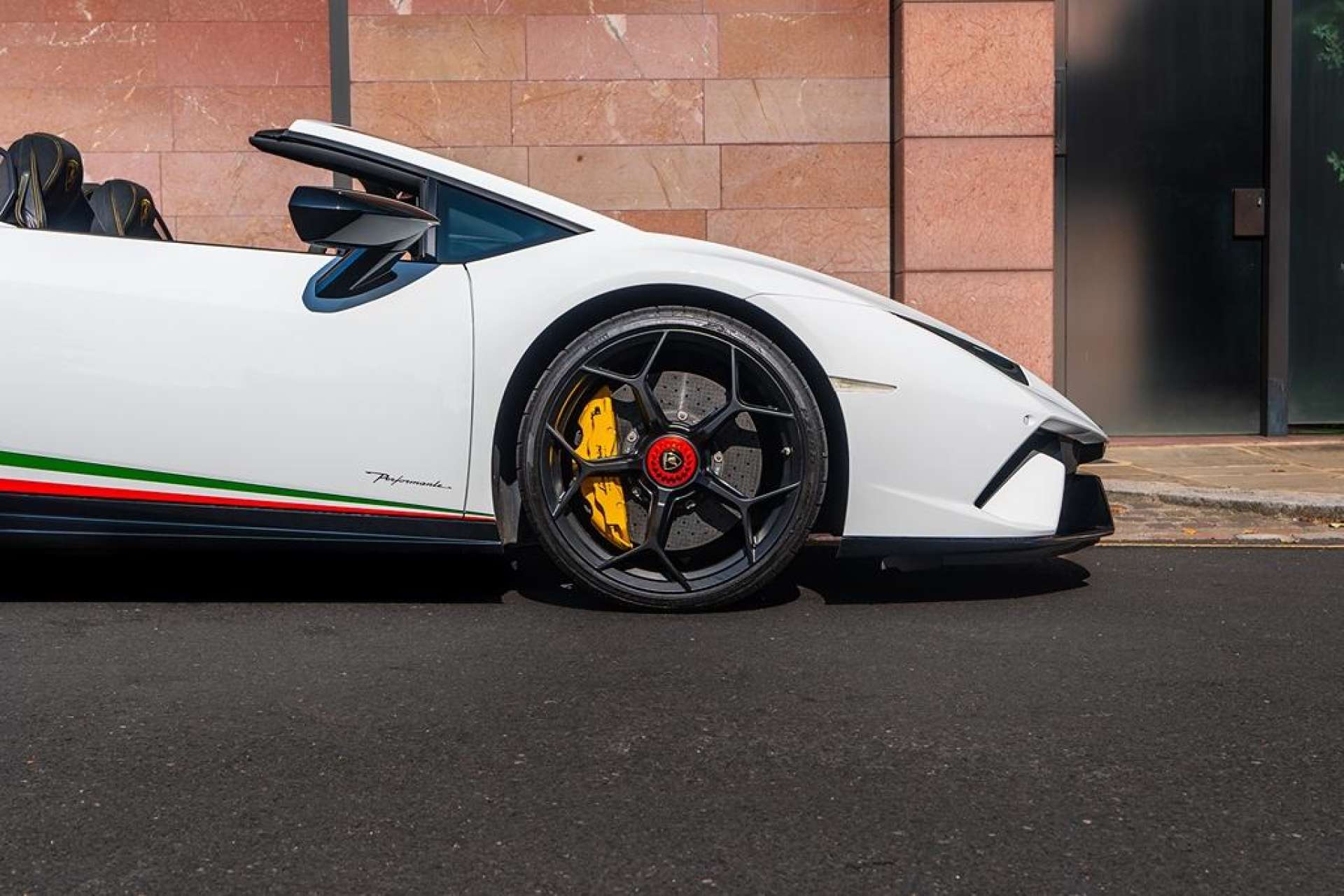 Lamborghini Huracan — photo 7