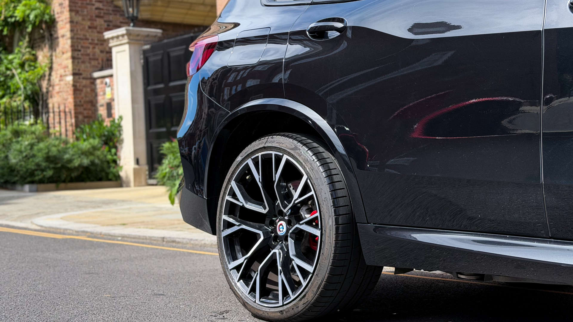 BMW X5 — photo 31