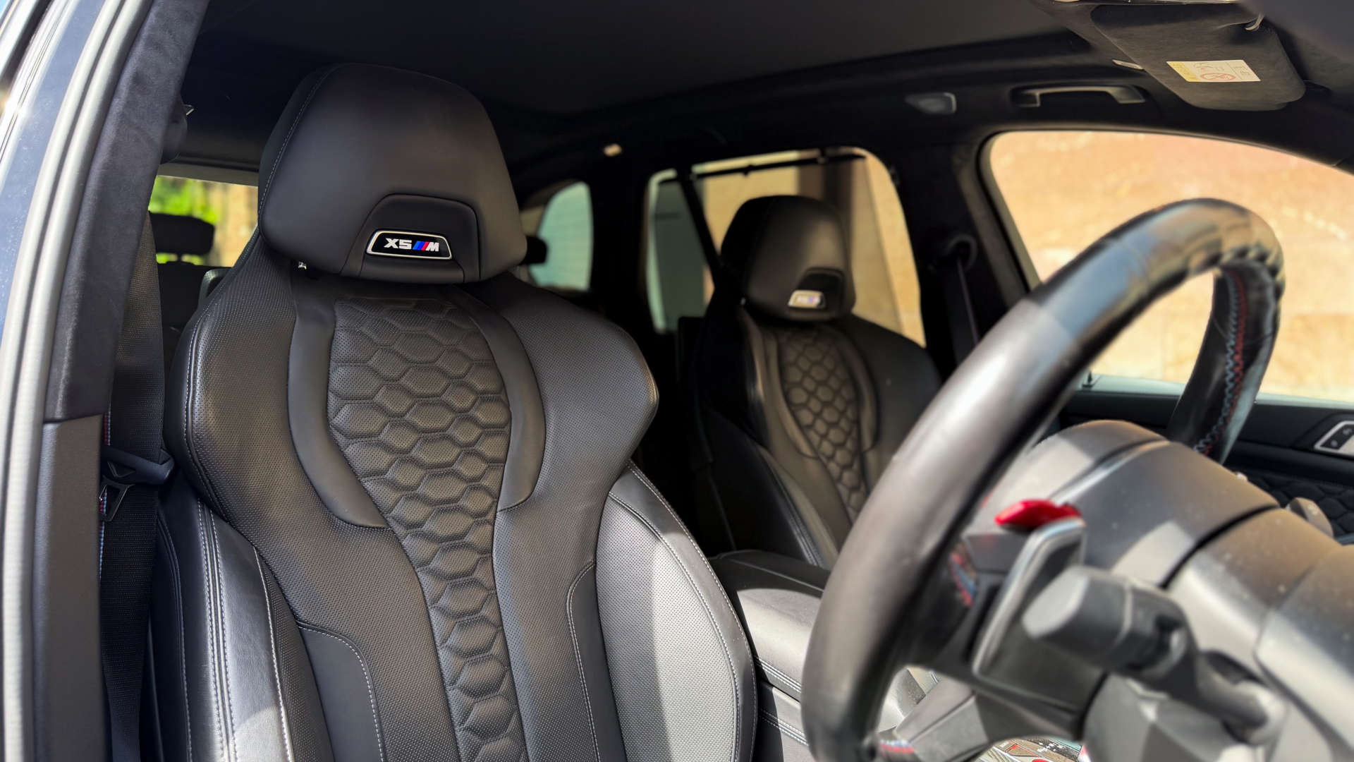BMW X5 — photo 2