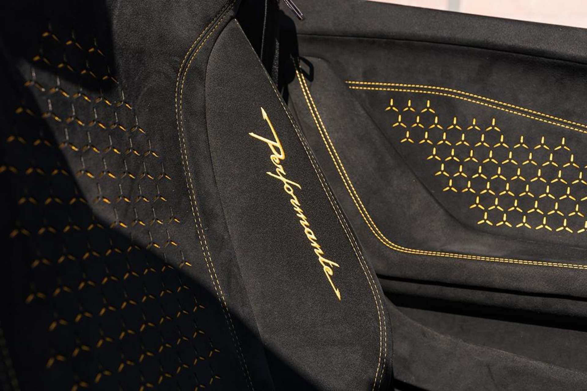 Lamborghini Huracan — photo 23