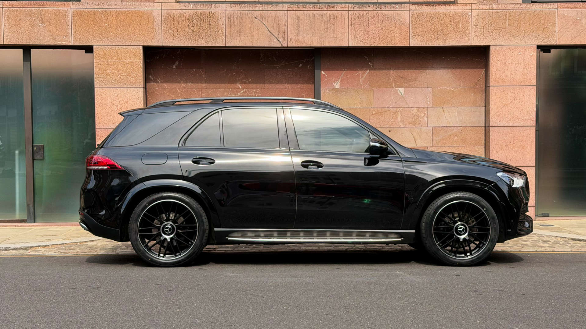 Mercedes-Benz GLE — photo 9