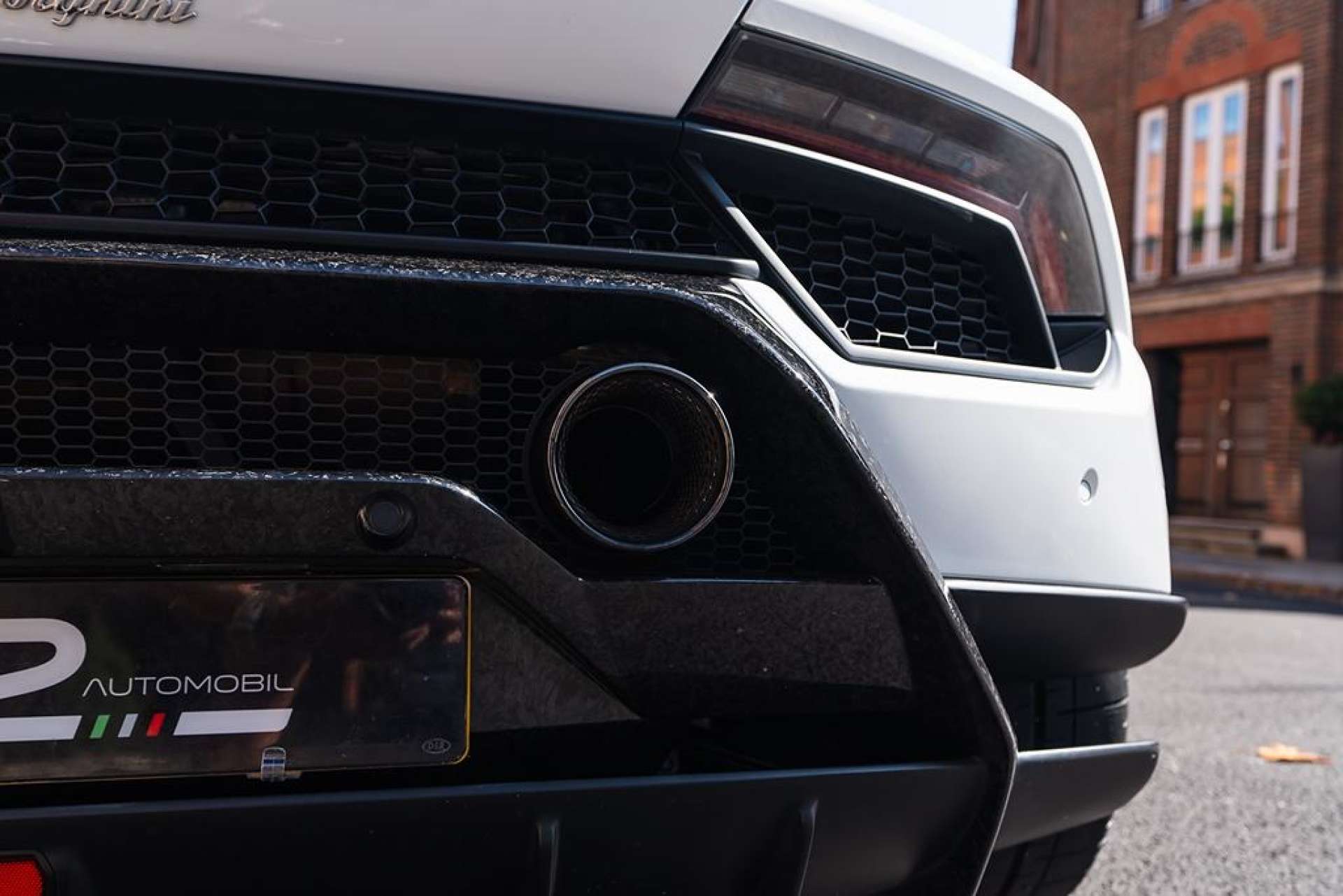 Lamborghini Huracan — photo 43