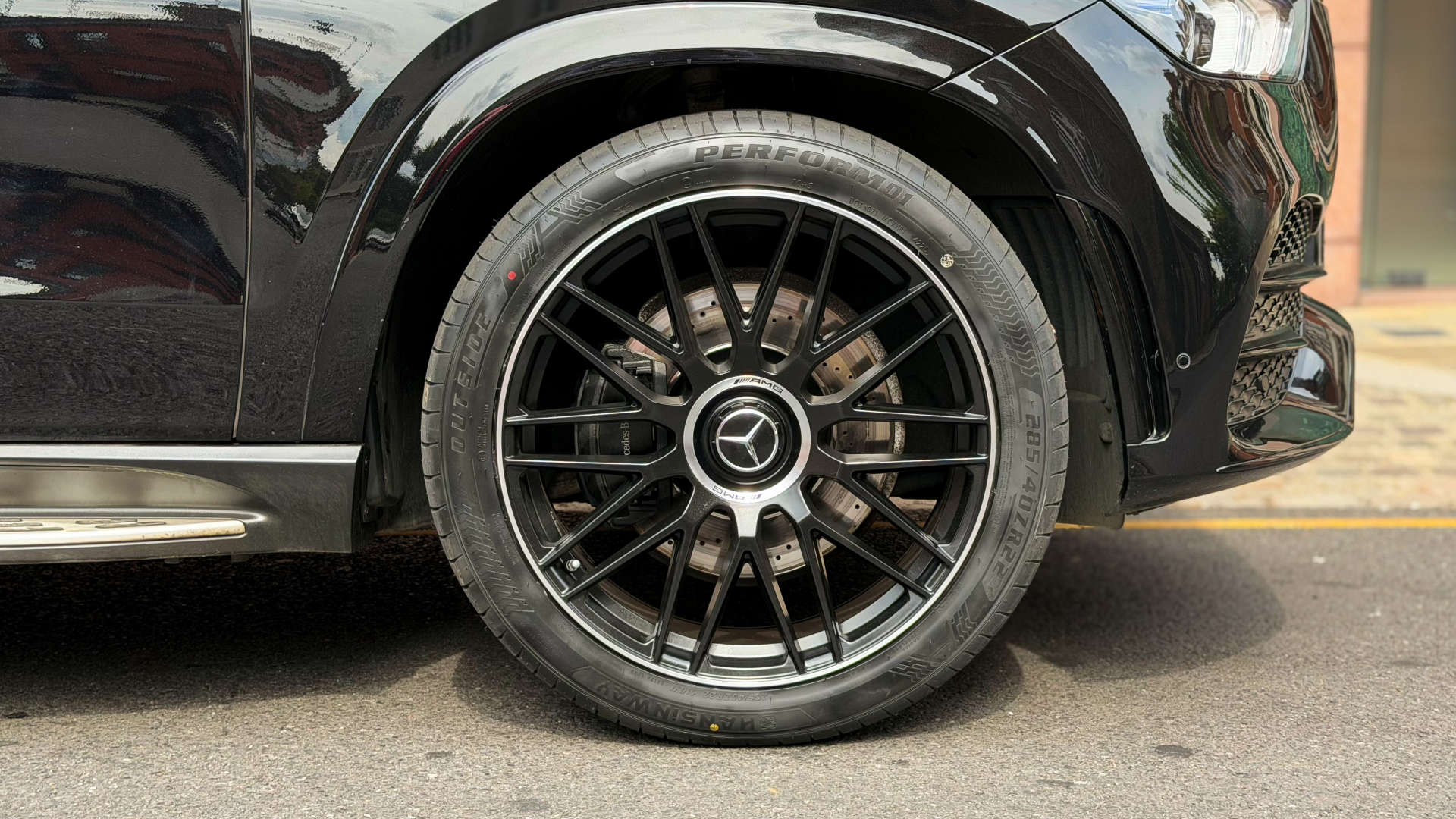 Mercedes-Benz GLE — photo 13