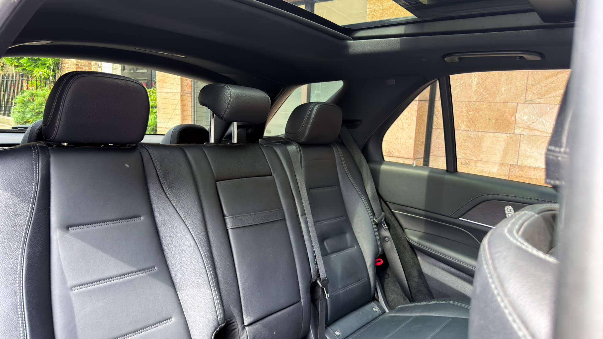 Mercedes-Benz GLE — photo 30