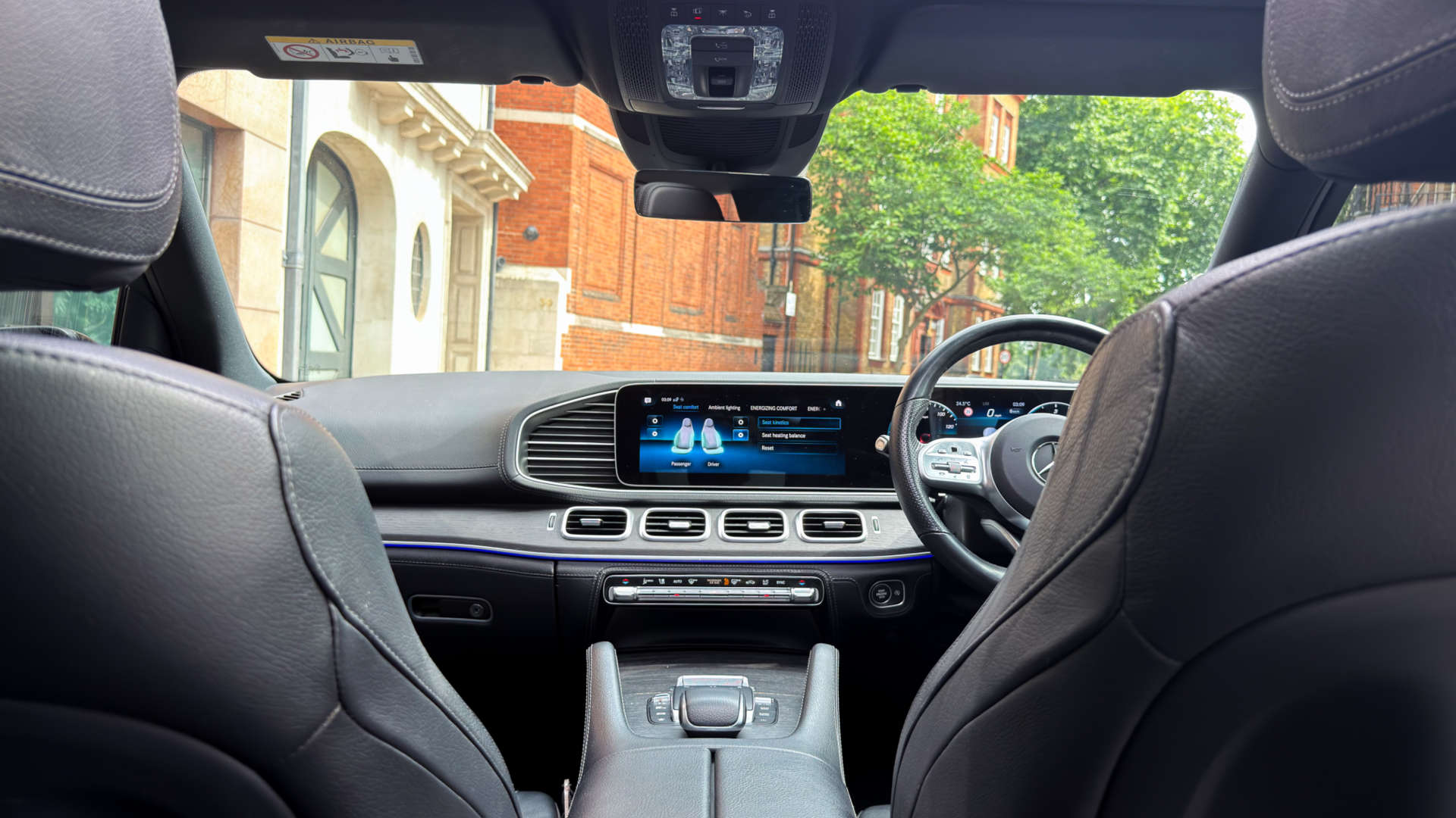 Mercedes-Benz GLE — photo 22