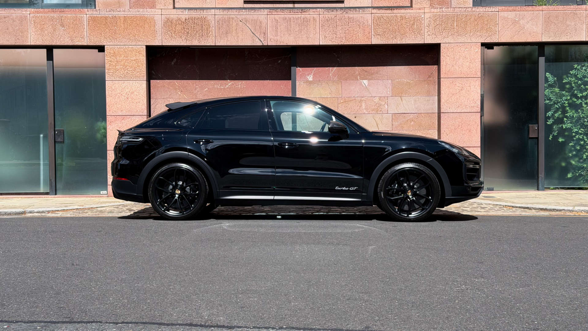PORSCHE CAYENNE — photo 14